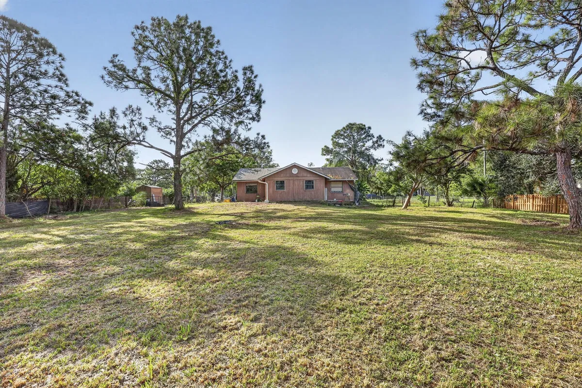 Residence photo 31