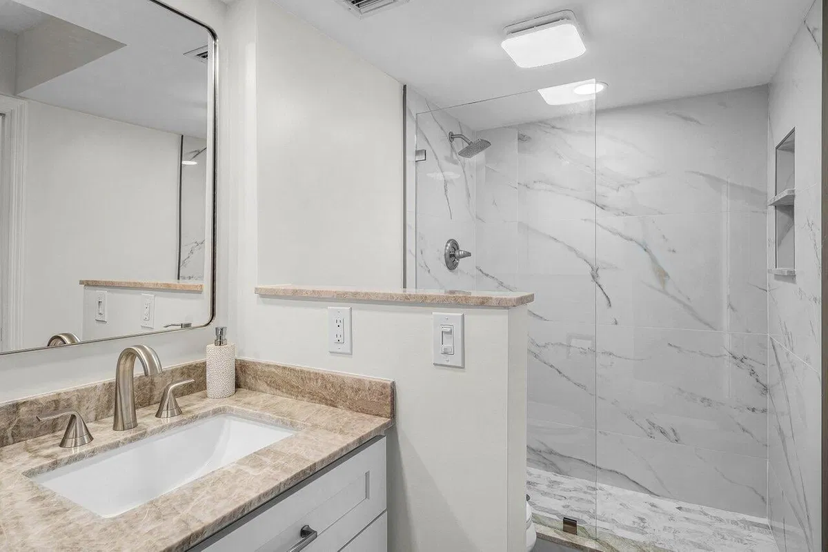 Unit 4505 photo 25