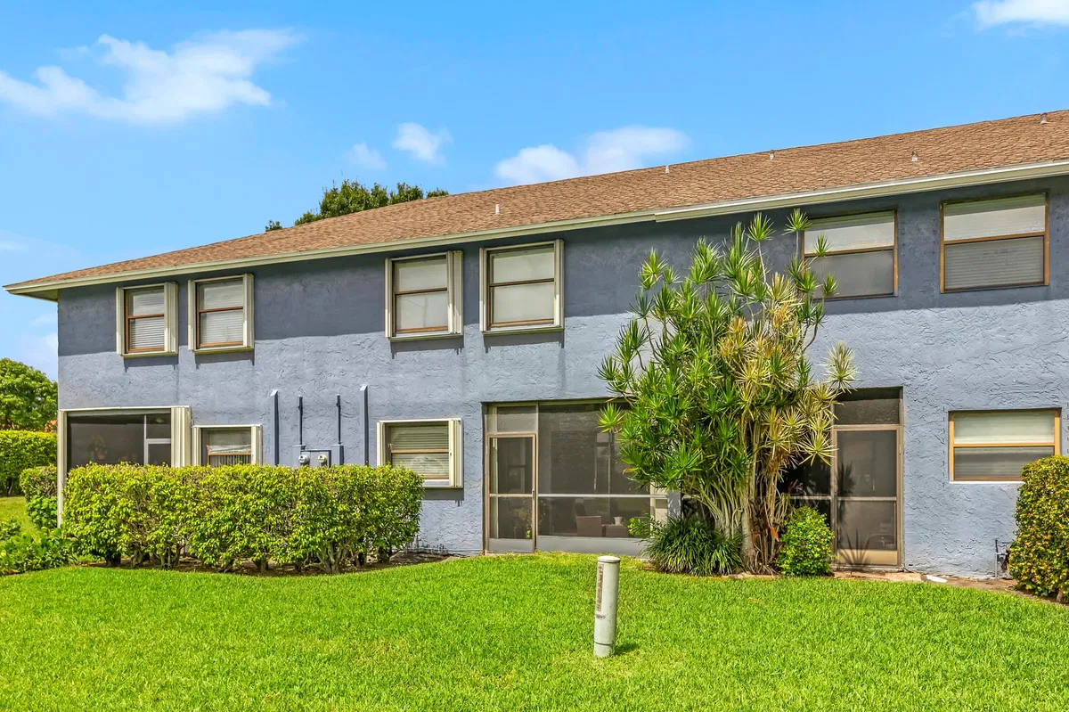 Residence photo 19