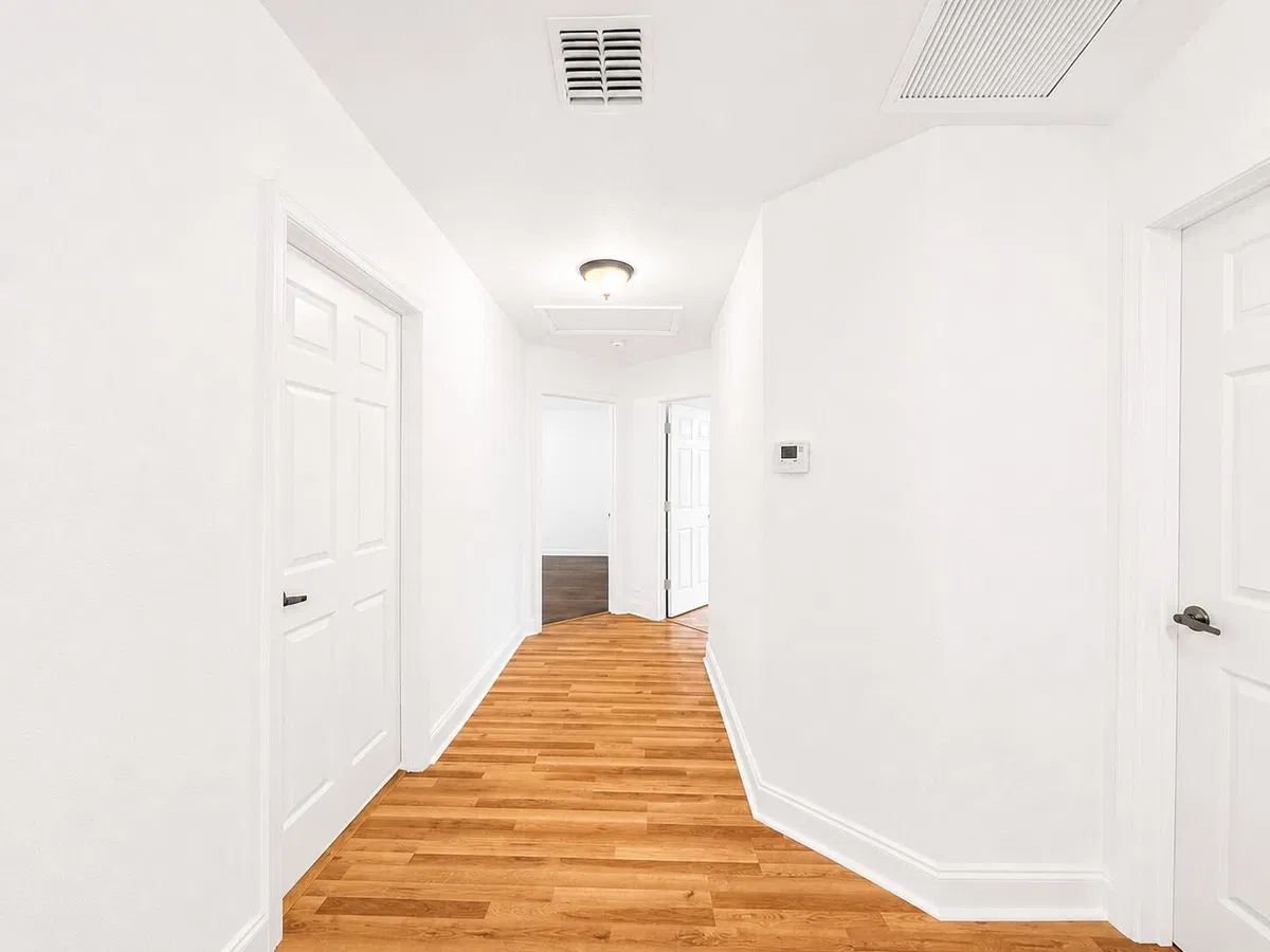 Residence photo 28