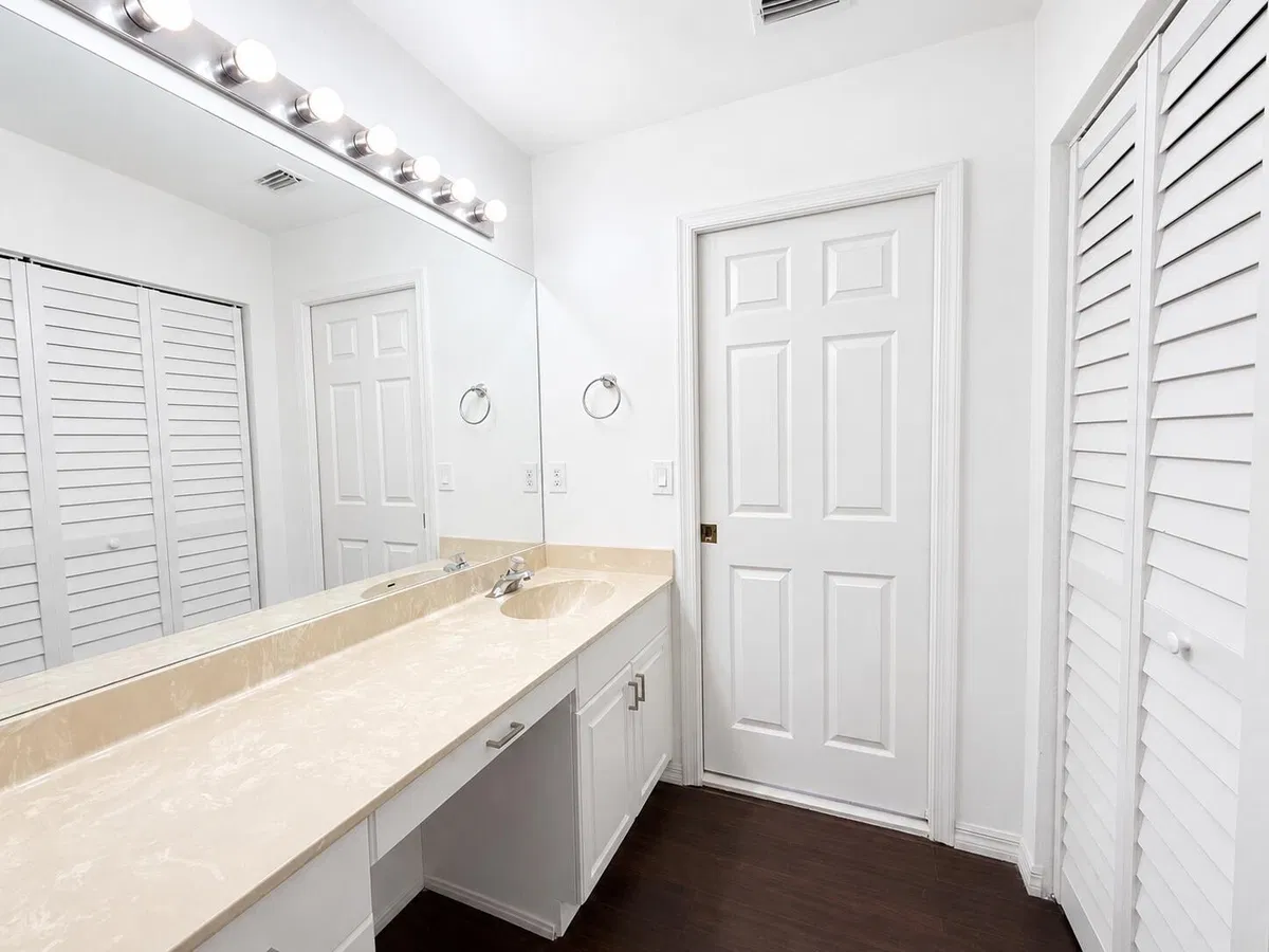 Residence photo 34