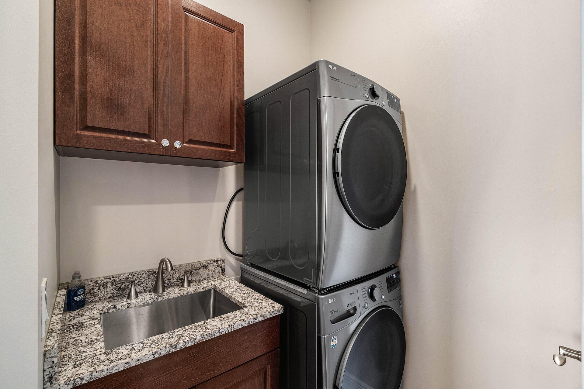 Residence photo 34
