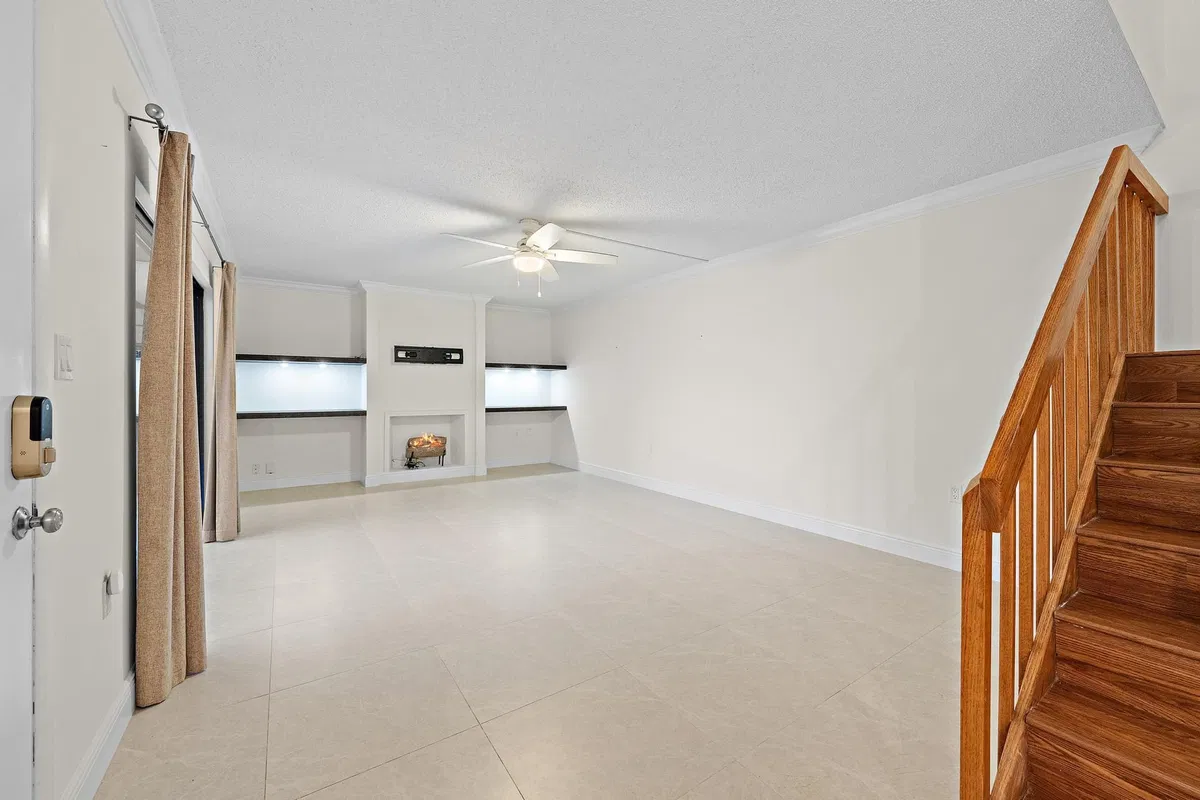 Residence photo 4