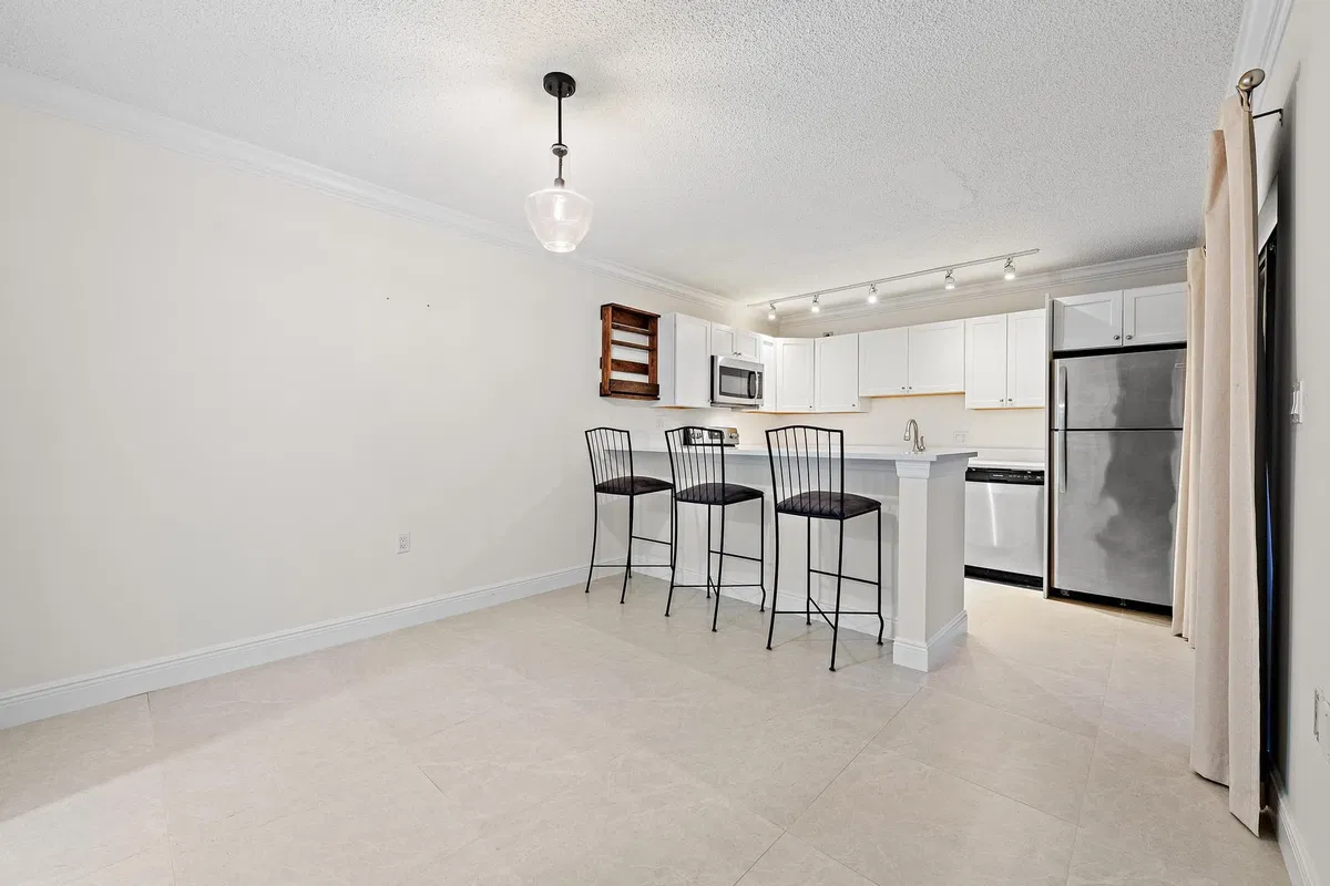 Residence photo 7