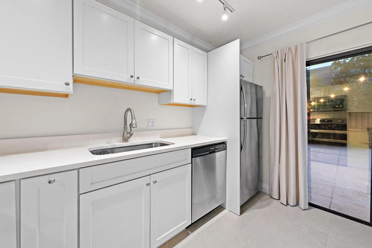 Residence photo 10