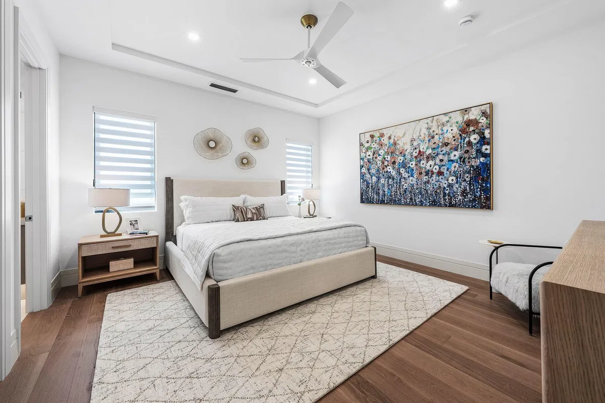 Golden Harbour Residence photo 25