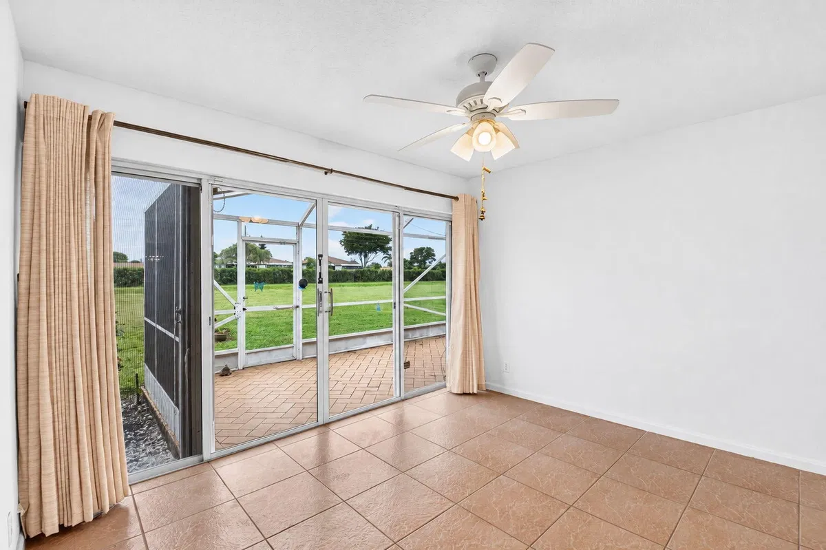 Residence photo 10