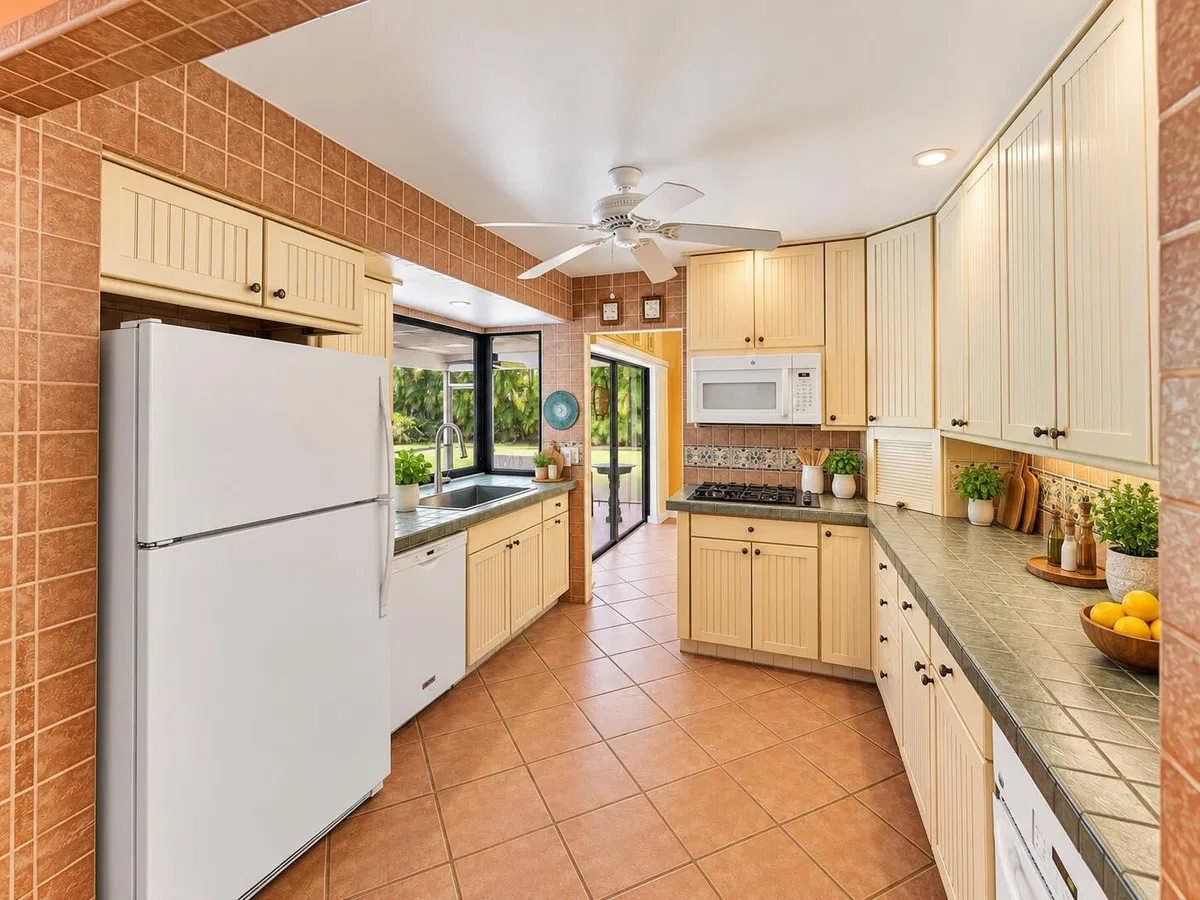 Residence photo 4