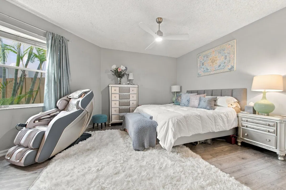  Residence photo 19