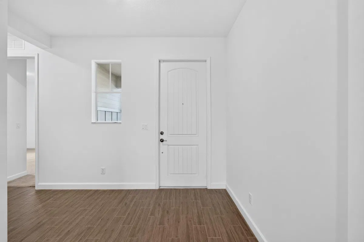 Residence photo 16
