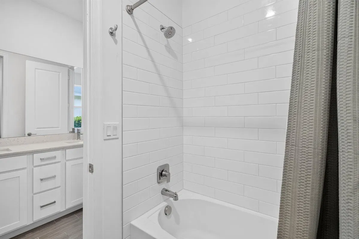 Residence photo 28