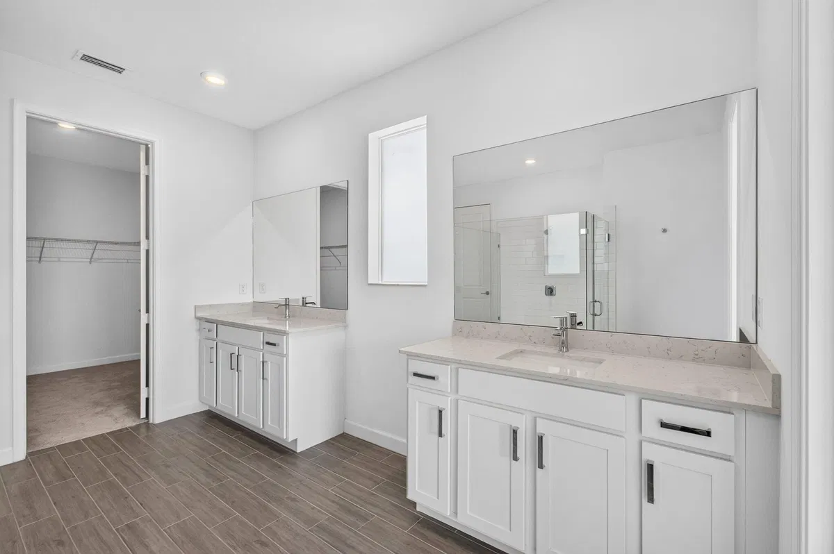 Residence photo 67