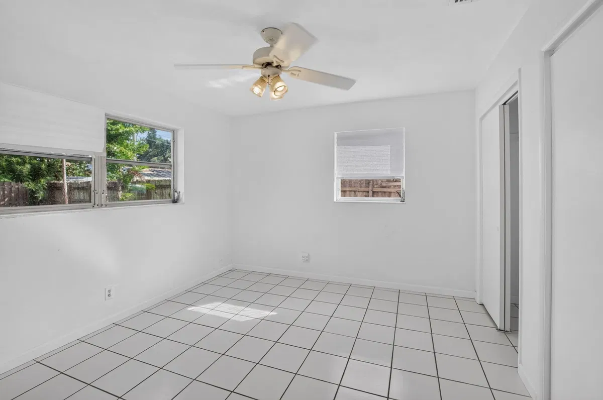 Residence photo 22