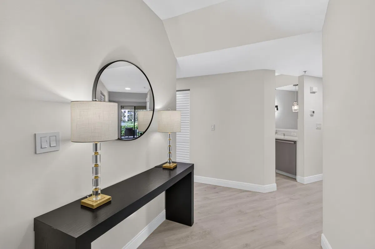 Unit 104 photo 34