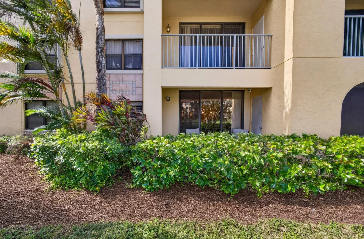 Unit 104 photo 40