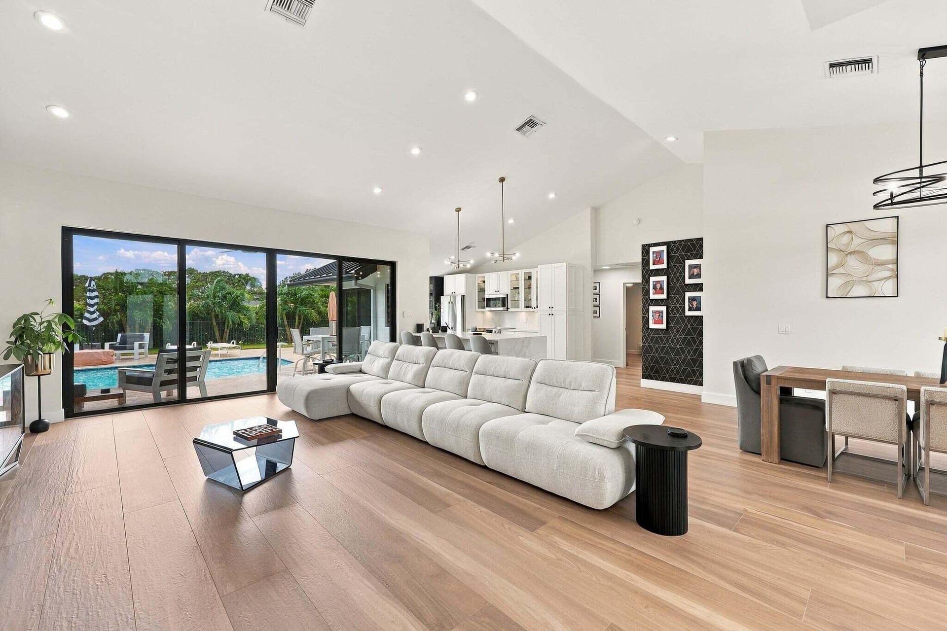  Residence photo 10