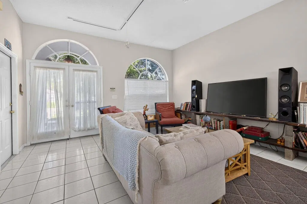  Residence photo 22