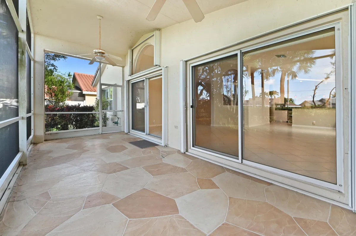 Residence photo 28