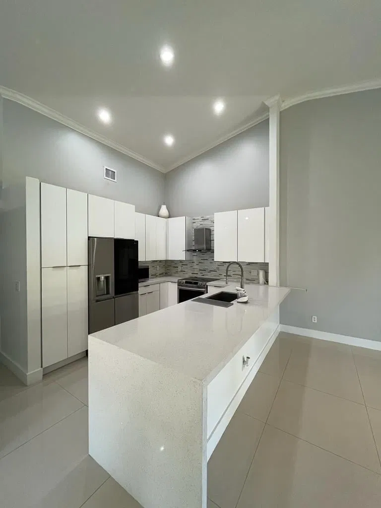 Residence photo 4