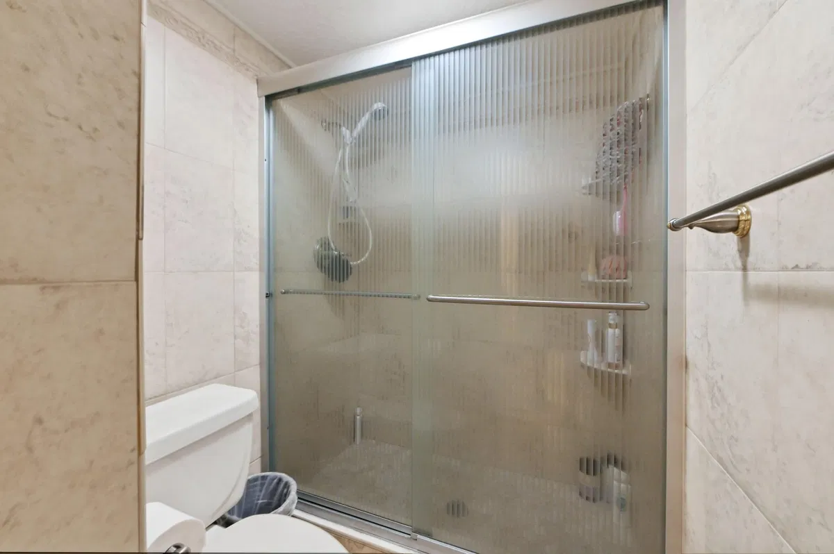 Residence photo 19