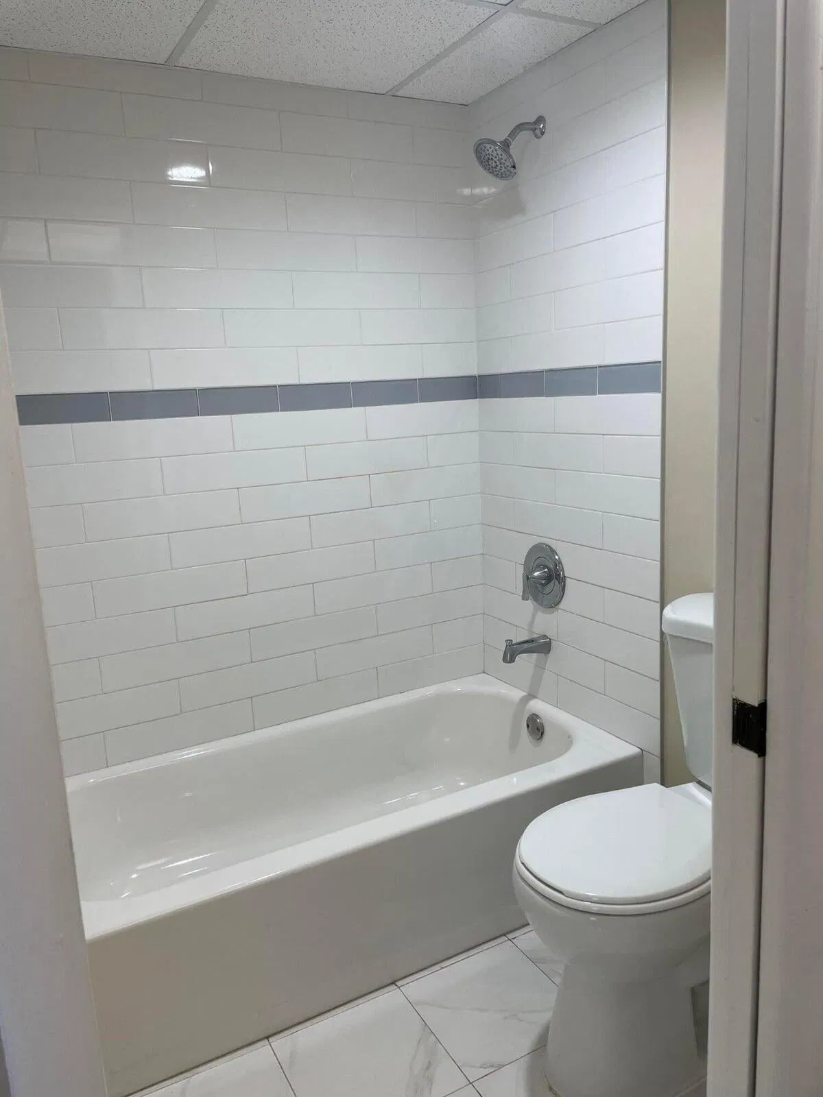 Unit 146 photo 4