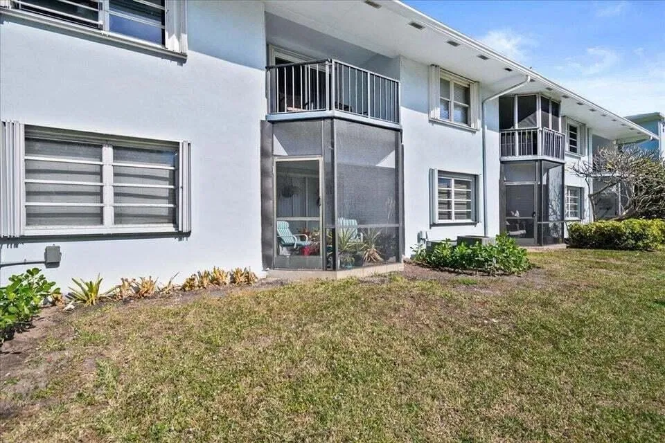  Unit 204 photo 16