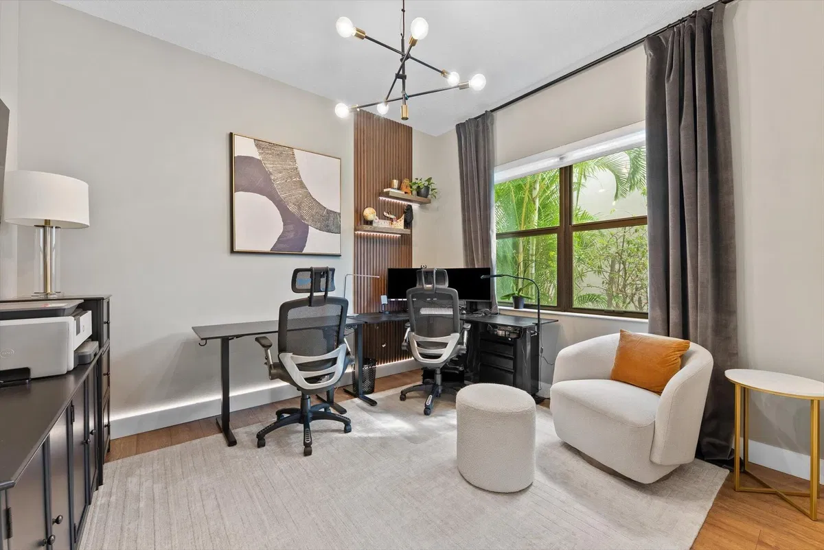 Residence photo 28
