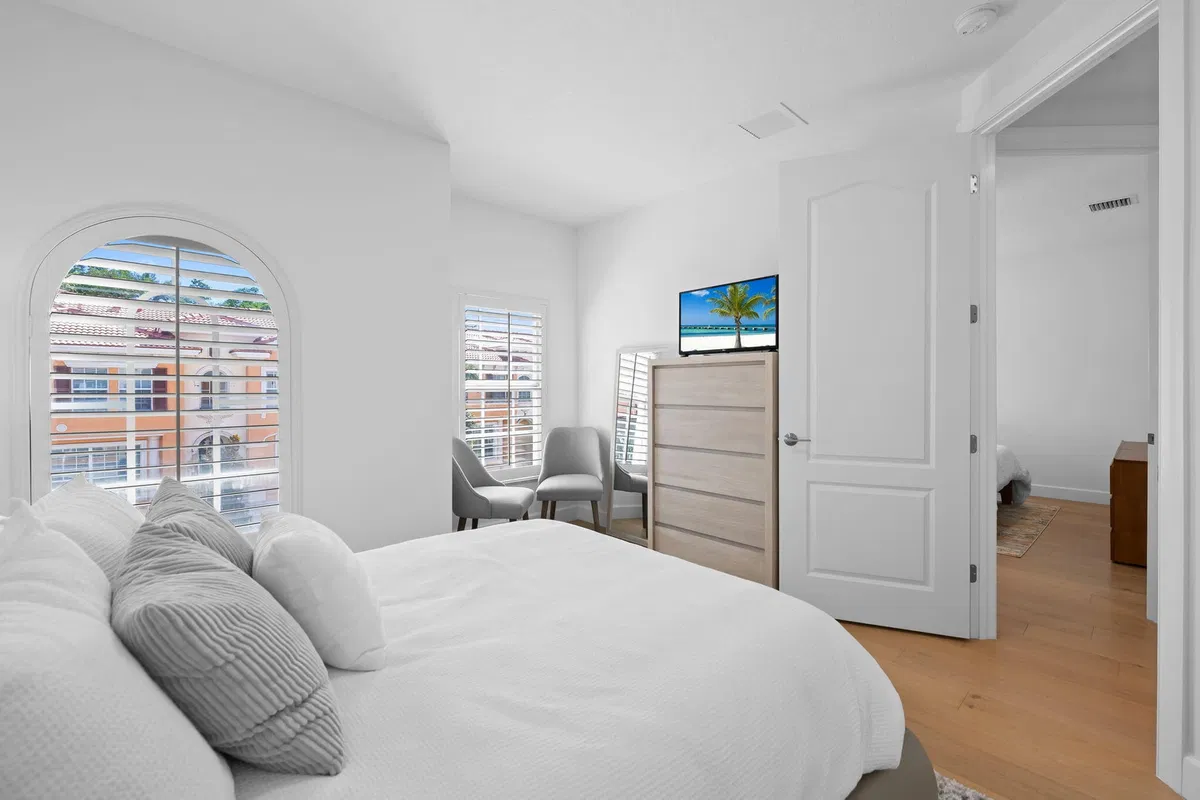 Residence photo 28