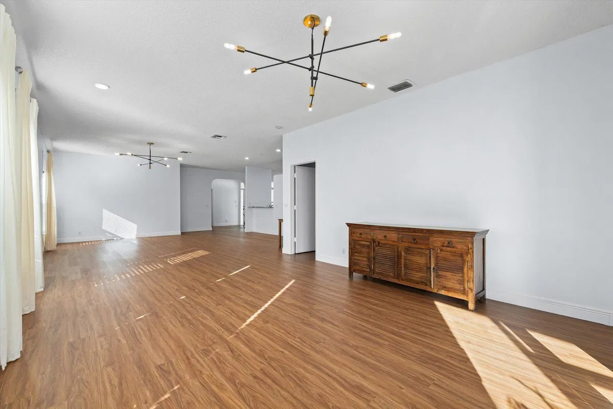 Residence photo 10