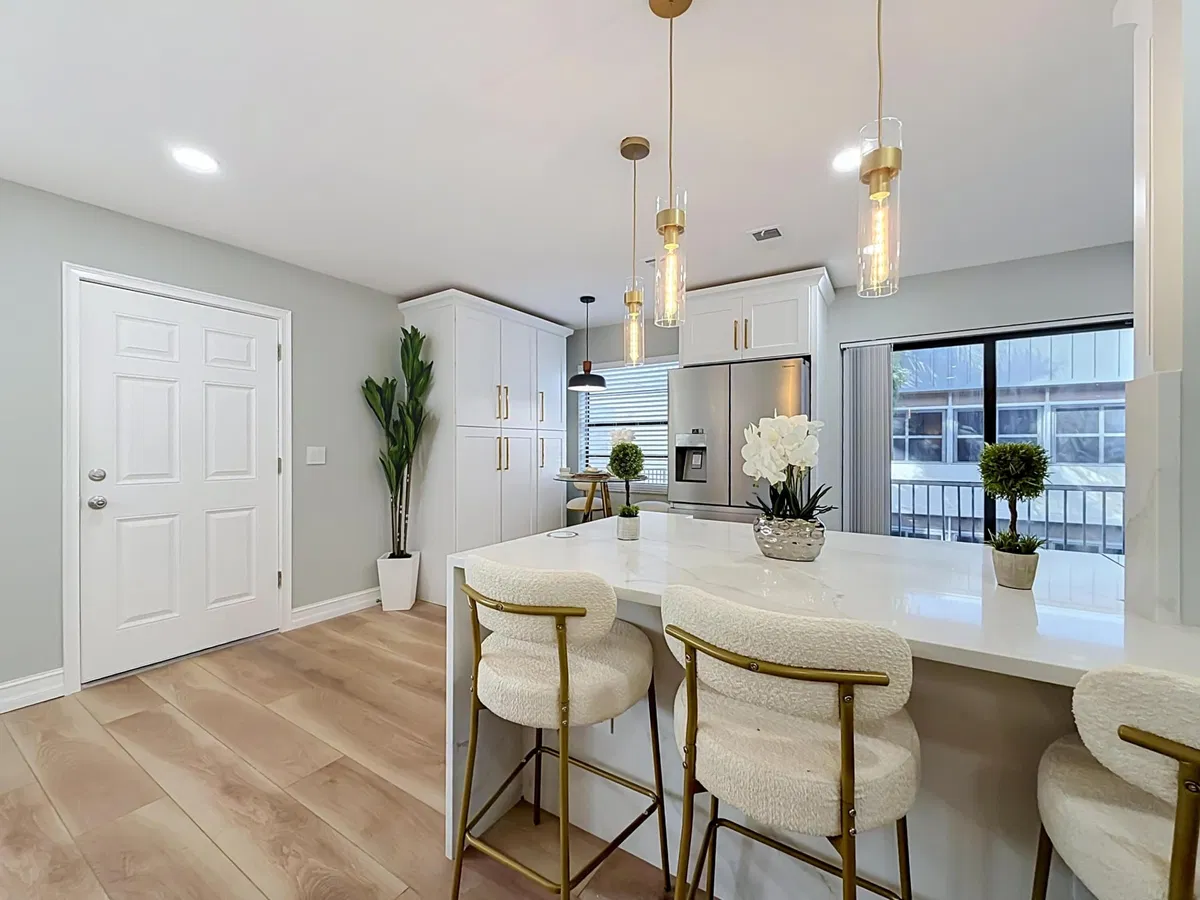 Residence photo 19