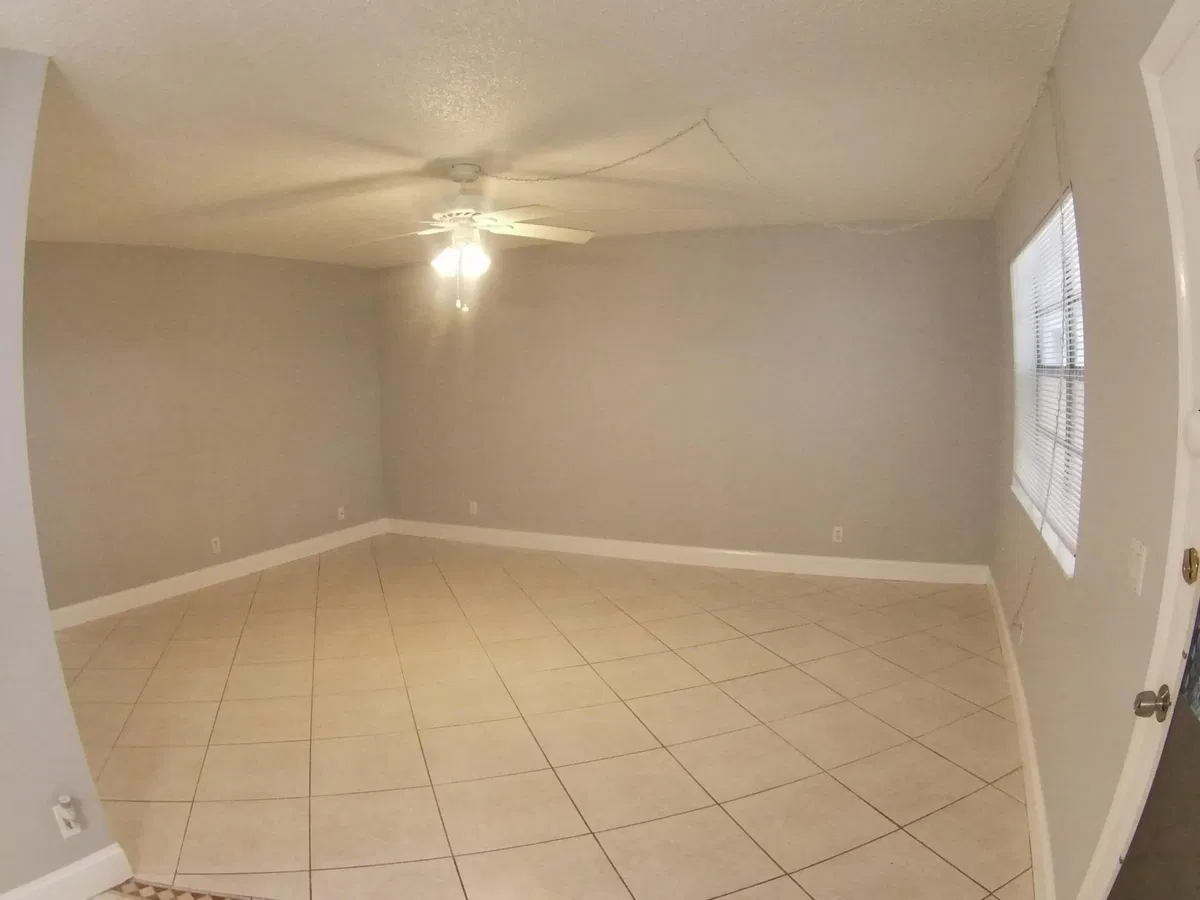 Residence photo 4