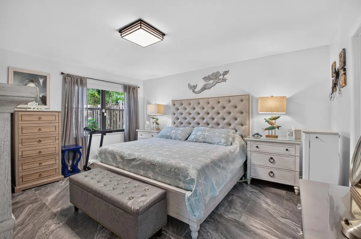 Residence photo 22