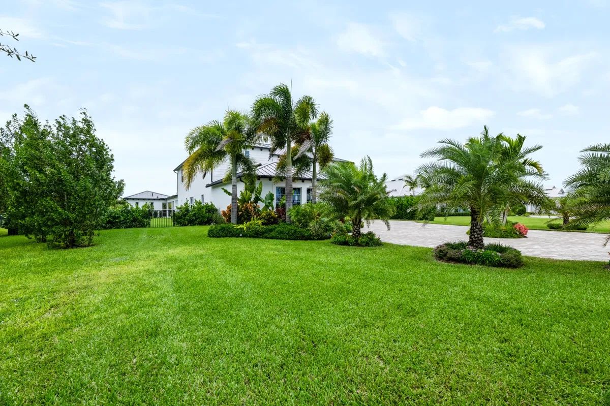 Bridgewater Preserve Residence photo 79