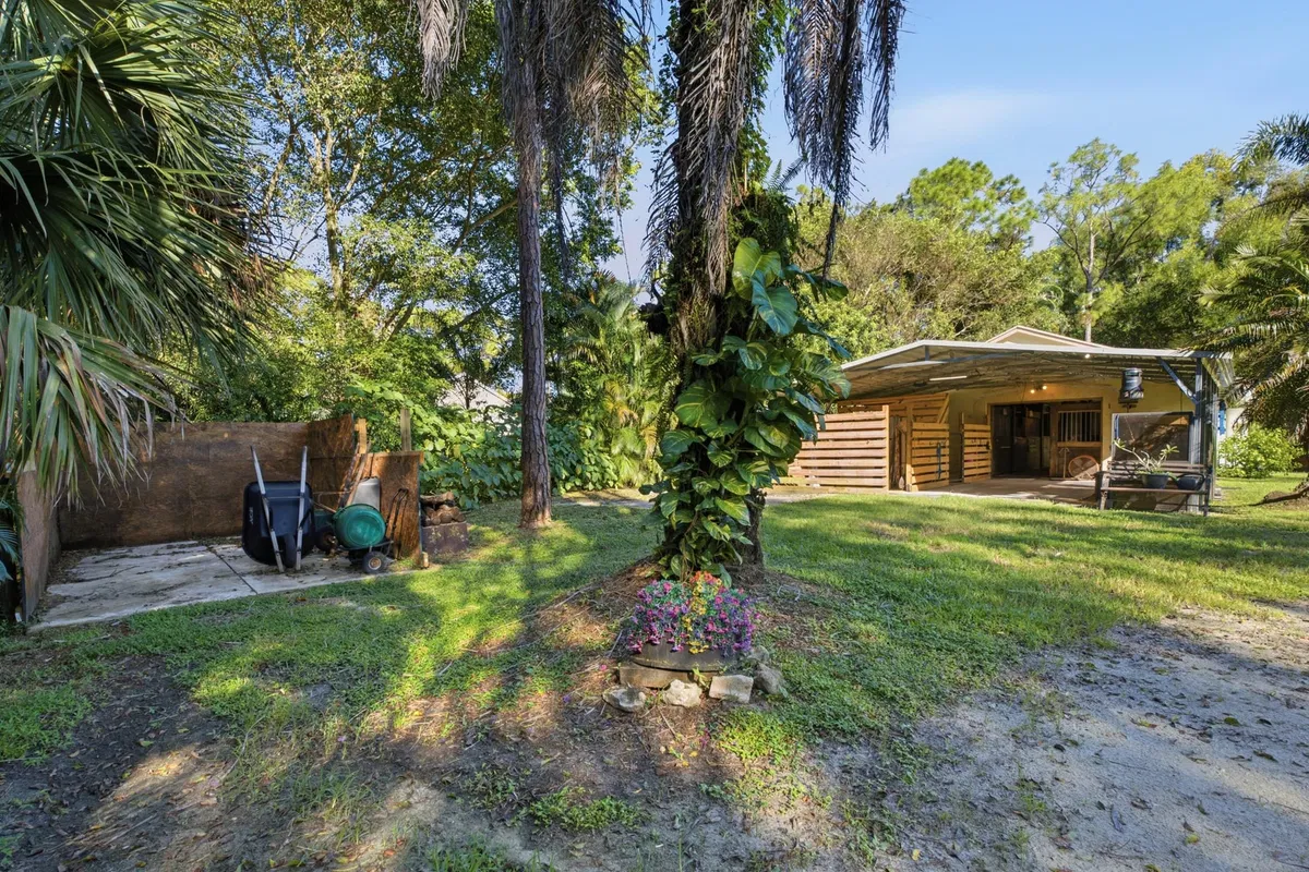  Residence photo 28