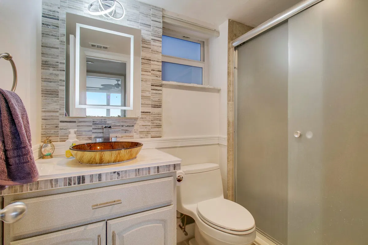  Unit 411 photo 34