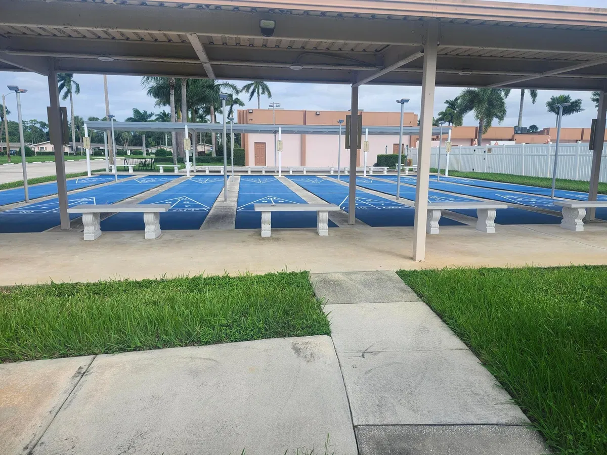 Unit H photo 10