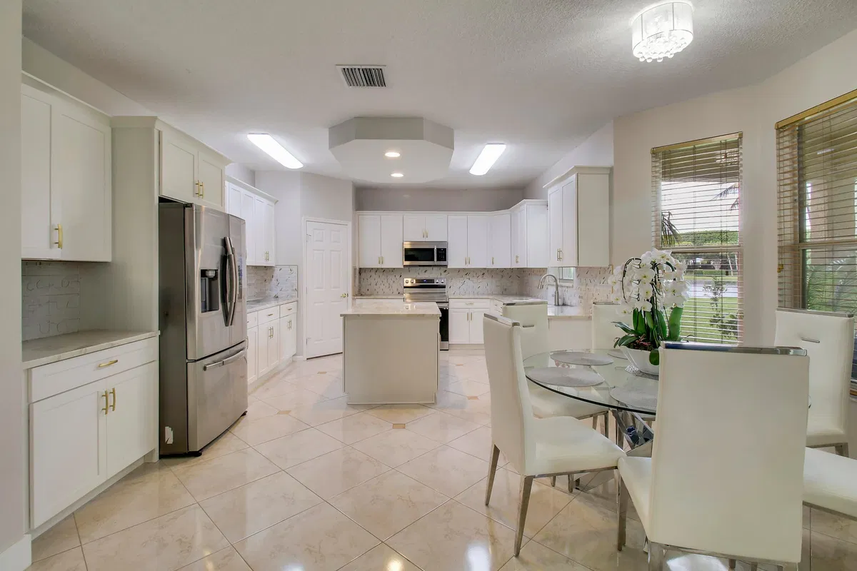 Residence photo 4