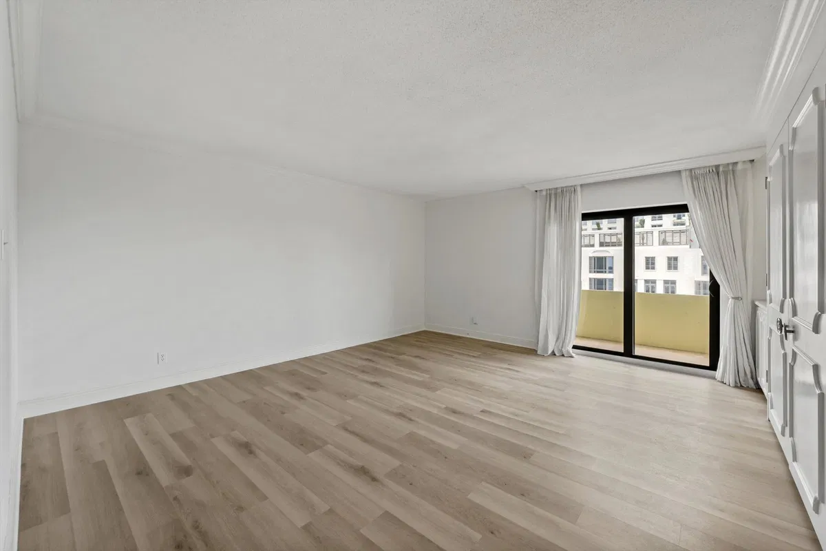 Downtown West Palm Beach Unit 4C photo 4