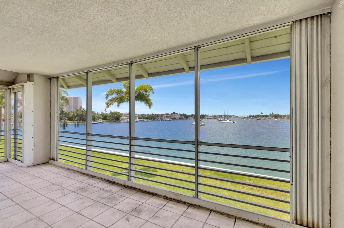 Singer Island Unit 7 photo 19