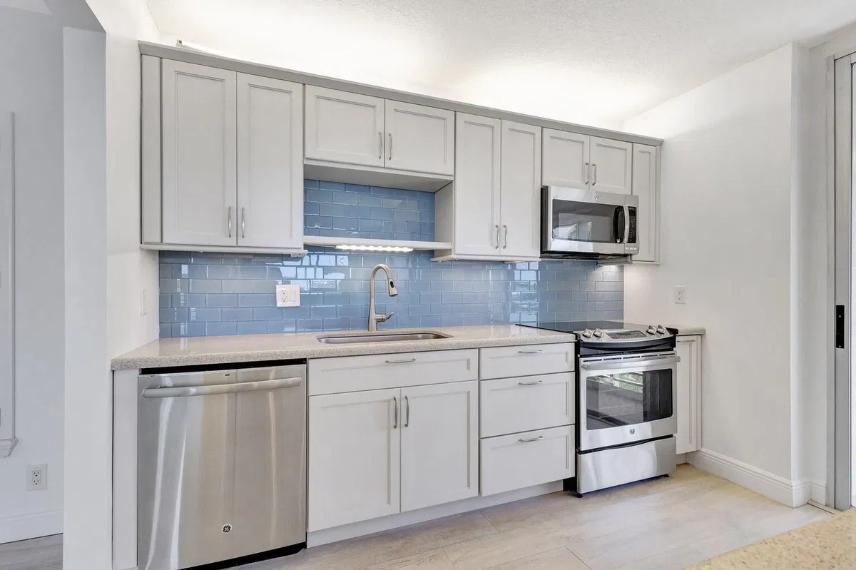 Singer Island Unit 7 photo 28