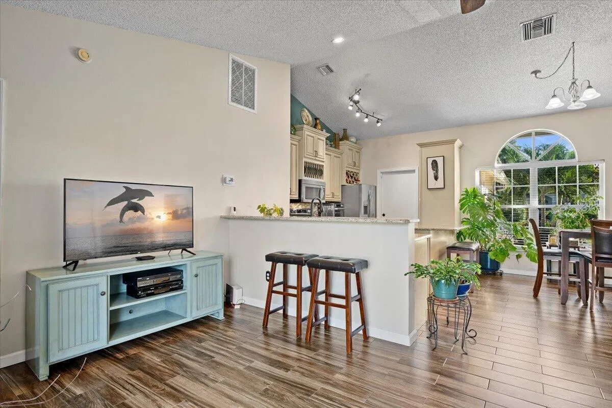 Residence photo 7