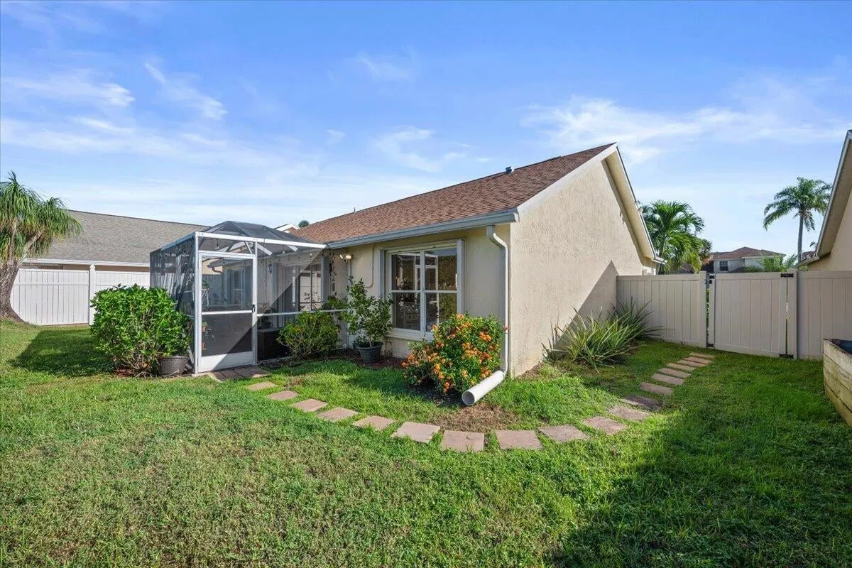 Residence photo 19