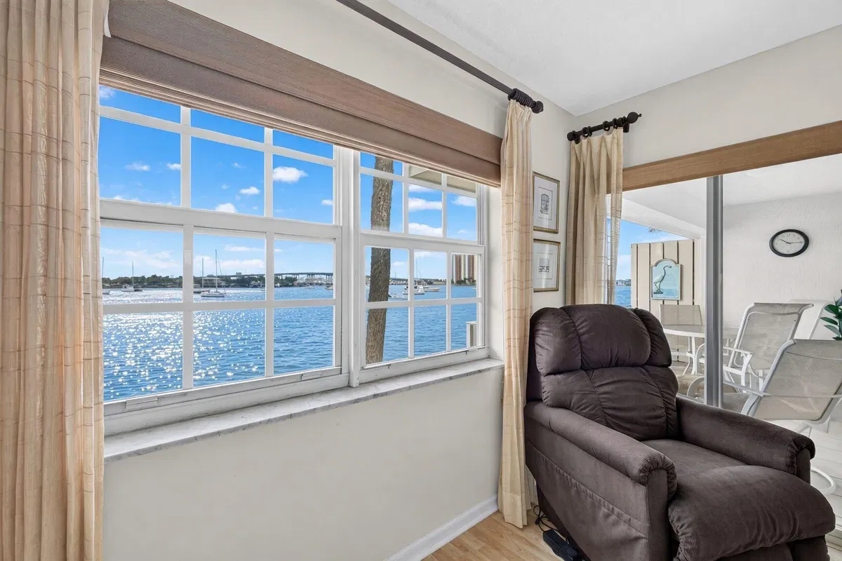 Singer Island Residence photo 34