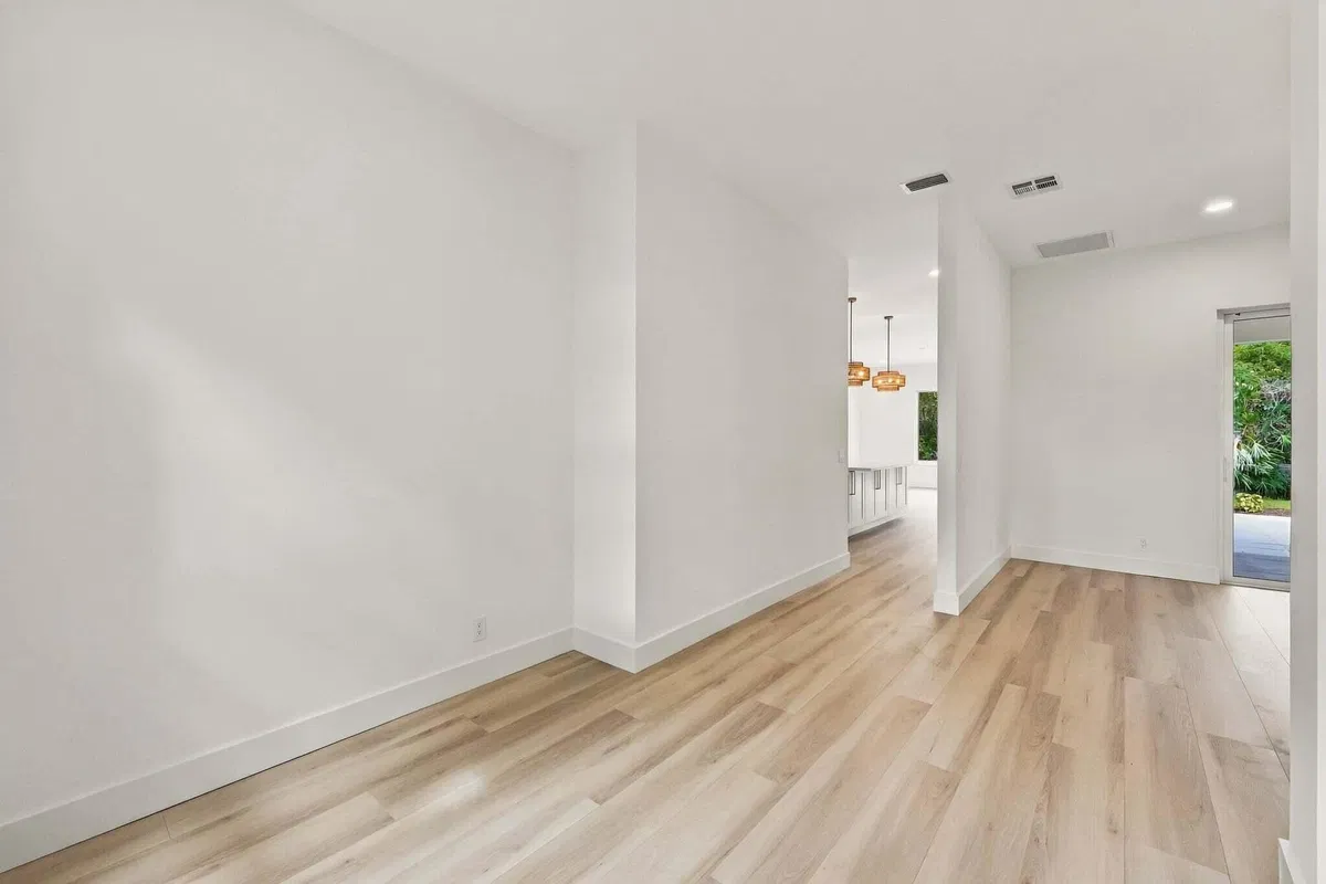  Residence photo 16