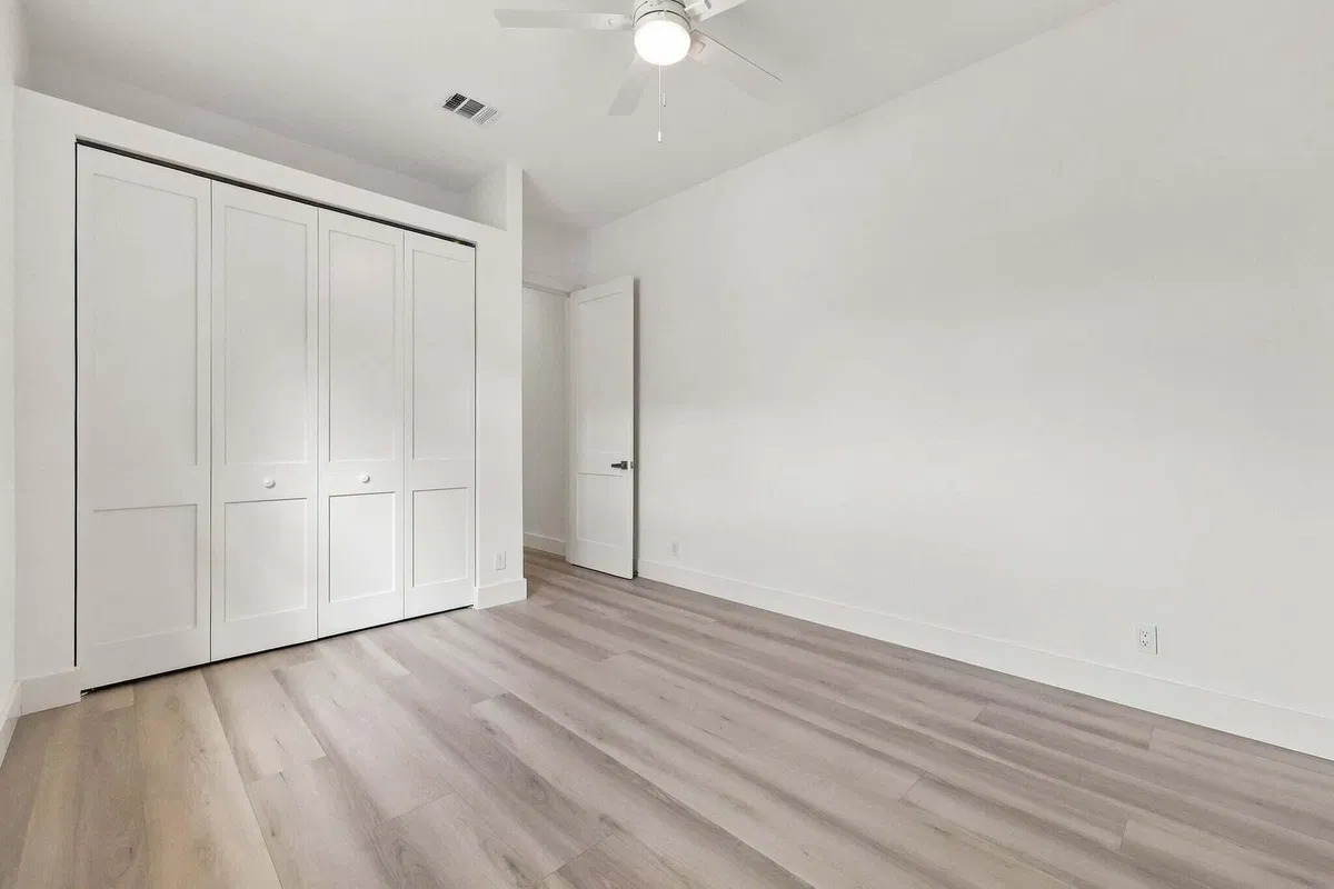  Residence photo 52