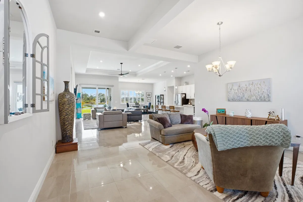 Residence photo 4