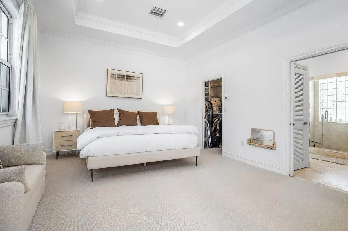 Residence photo 25