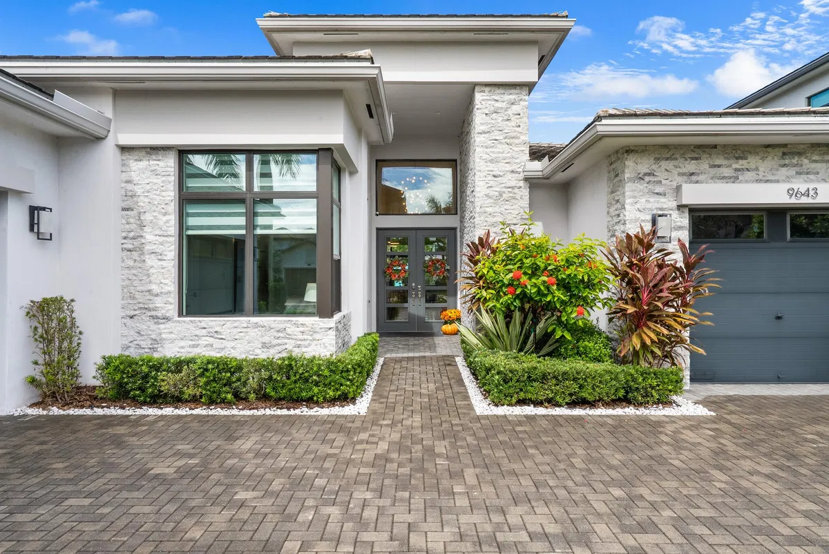 Boca Bridges Residence photo 4