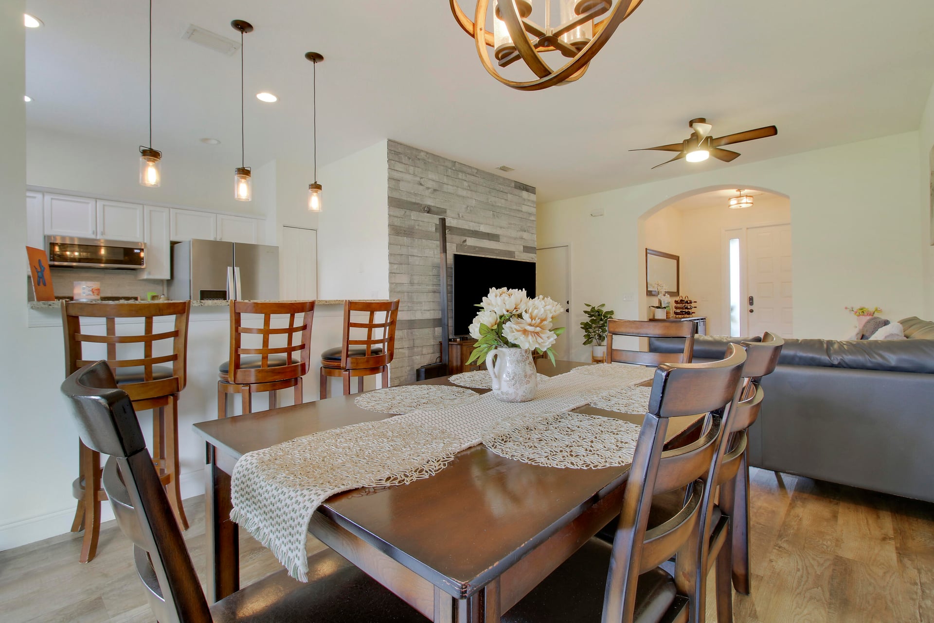Residence photo 16