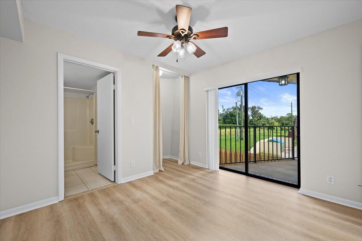 Residence photo 16